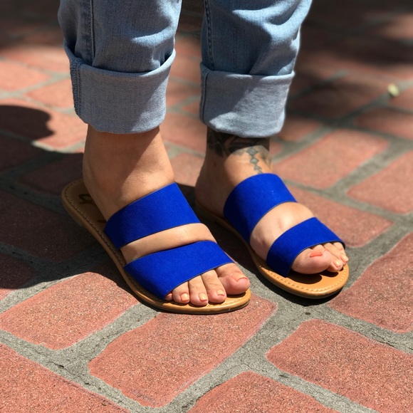 Boozy blue sandals - Picture 2 of 5